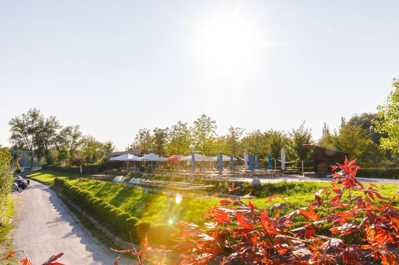Camping & Pension Au An Der Donau Luaran gambar